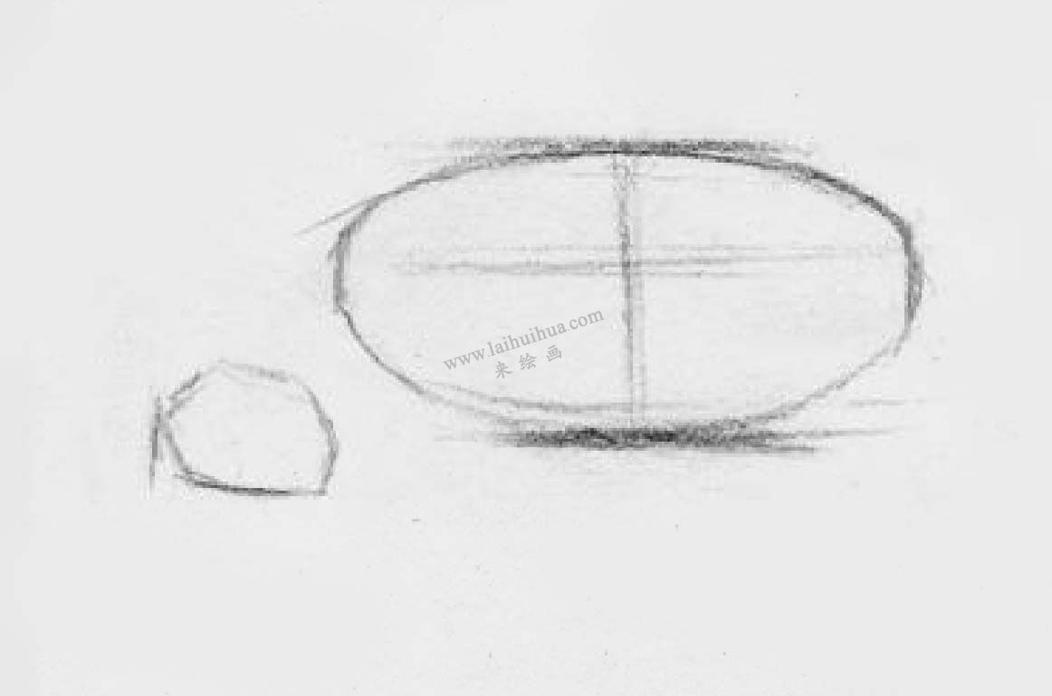 素描盘中梨 步骤一