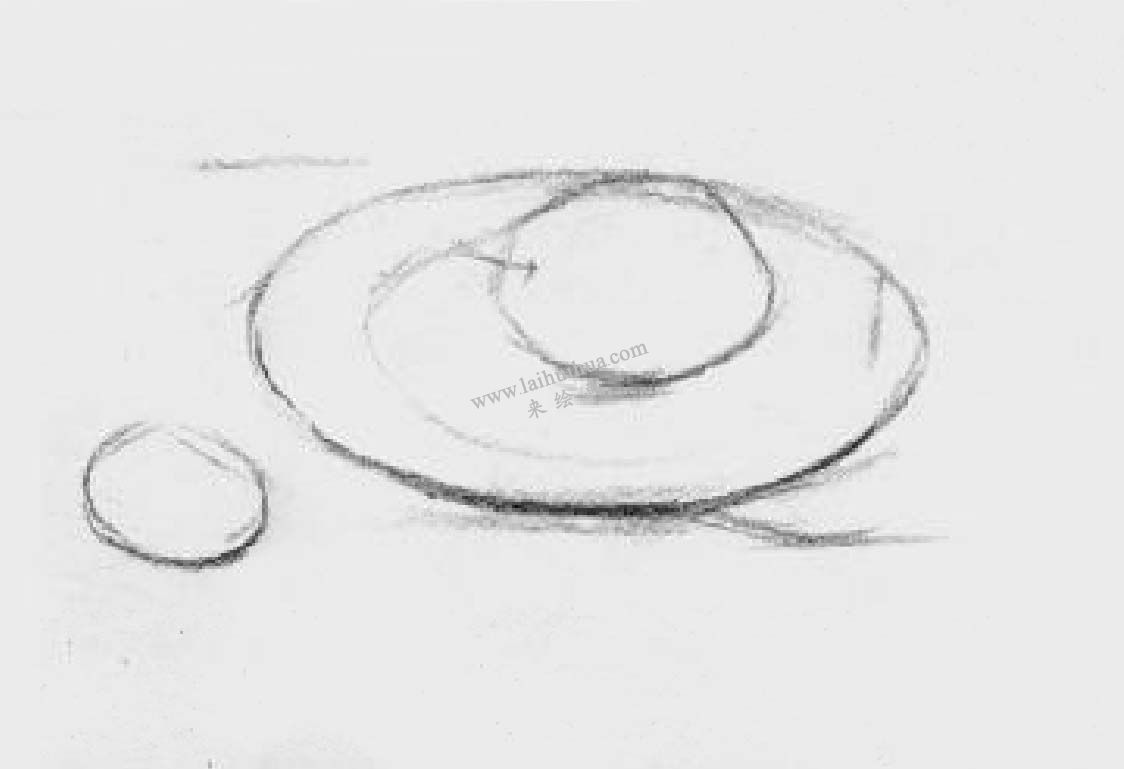 素描盘中梨 步骤二