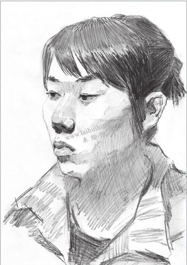 素描盘发女青年头像的步骤 四