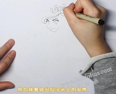 茉莉公主简笔画画法步骤01