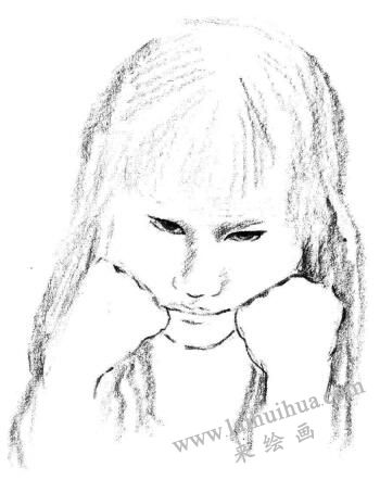 委屈的女孩素描画法步骤03