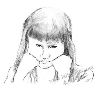 委屈的女孩素描画法步骤05