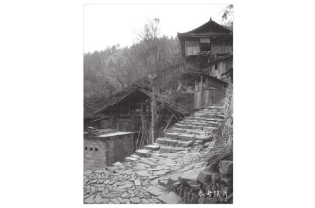 村褰石阶风景速写画法步骤