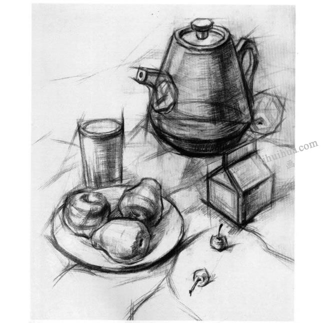 结构素描的写生步骤范例（电热水壶、玻璃杯、瓷盘、水果）步骤三
