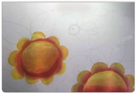 小蜜蜂采花粉水粉画法步骤02