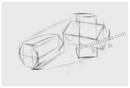 两个几何形体组合（六棱柱和穿插体）素描步骤图示02