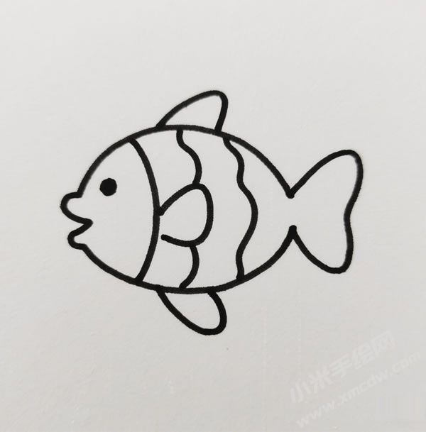 小鱼简笔画图片01.jpg